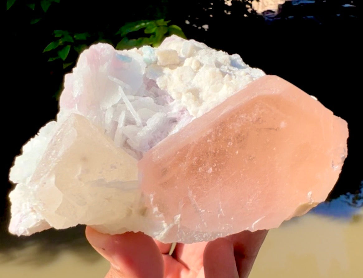 Morganite with Lepidolite, Quartz and Cleavlandite albite specimen from Afghanistan, 406 gram