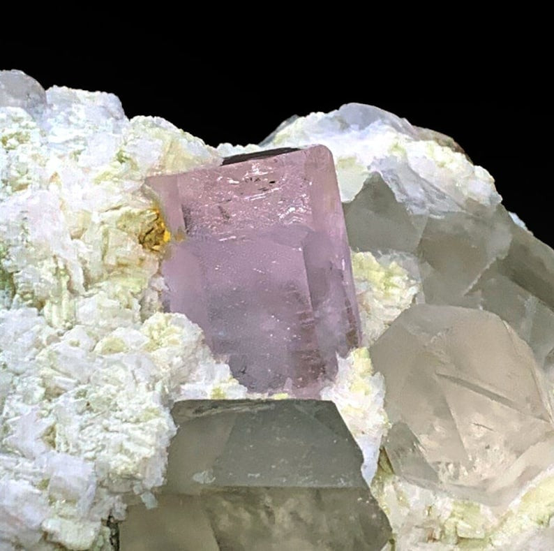 Pink Morganite Specimen, Morganite Crystal with Quartz Crystals and Albite, Morganite Specimen, Raw Morganite, Mineral Specimen, 1115 g