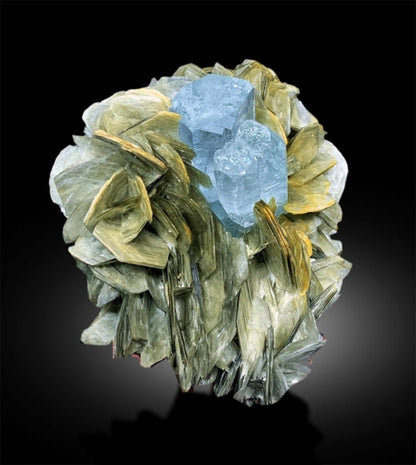 Aquamarine Specimen | Aquamarine Crystals Cluster | Aquamarine stone | Aquamarine for sale | Fine Mineral Specimen | Muscovite Mica | 246 g