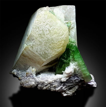 Top Grade Tourmaline Specimen, Tourmaline with Quartz, Tourmaline Crystal With Lepidolite, Mineral Specimen, 382 g, 69*69*71 mm