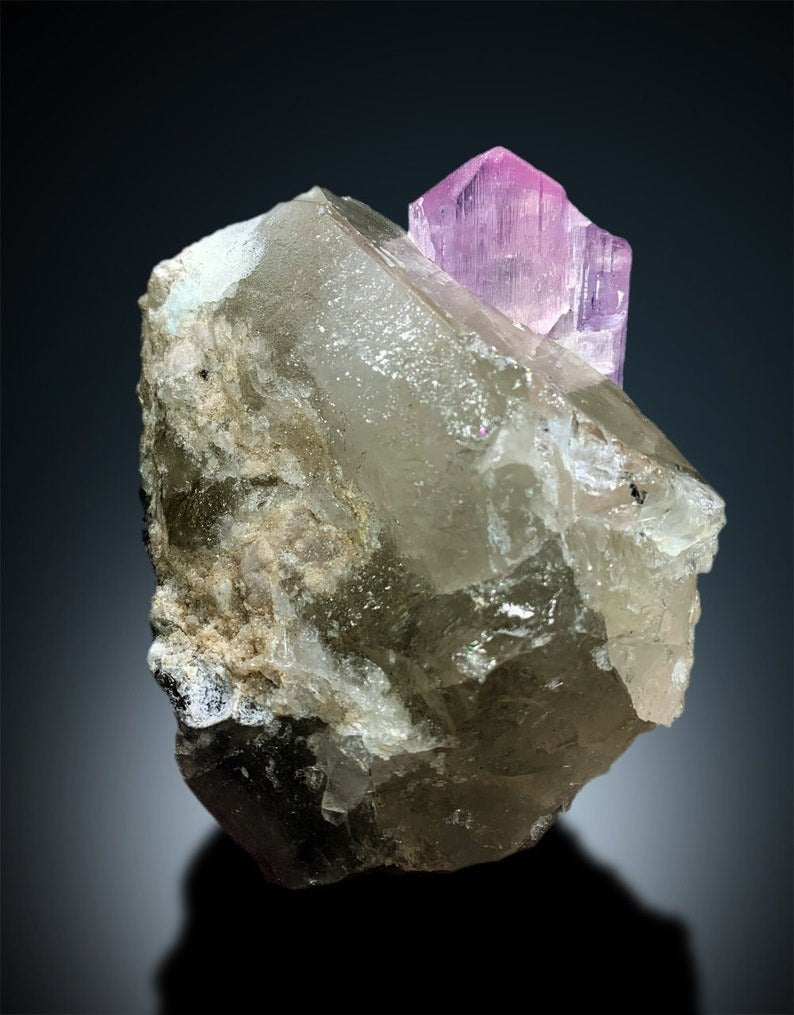 Pink Kunzite Crystal on Quartz, Natural Kunzite, Kunzite Stone, Aesthetic Mineral, Fine Mineral, Kunzite Specimen From Afghanistan 1469 g