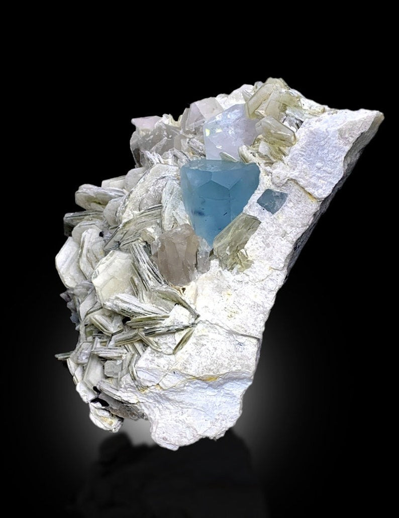 Blue Aquamarine with Pink Morganite on Muscovite Mica, Aquamarine Specimen, Morganite Specimen, Aquamarine Crystal, Combo Mineral, 600 gram