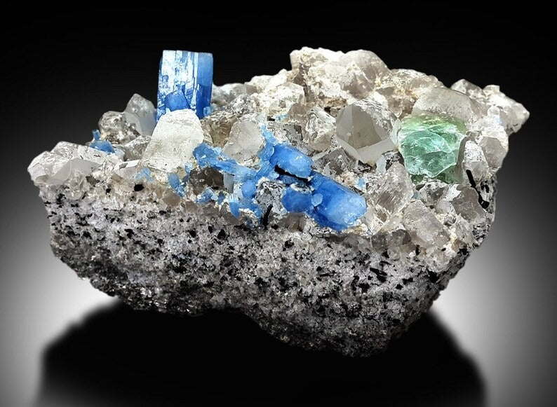 Blue Aquamarine, Natural Aquamarine, Topaz Crystal, Fluorite and Quartz Specimen, Fine Minerals, Aquamarine For Sale 522 Gram