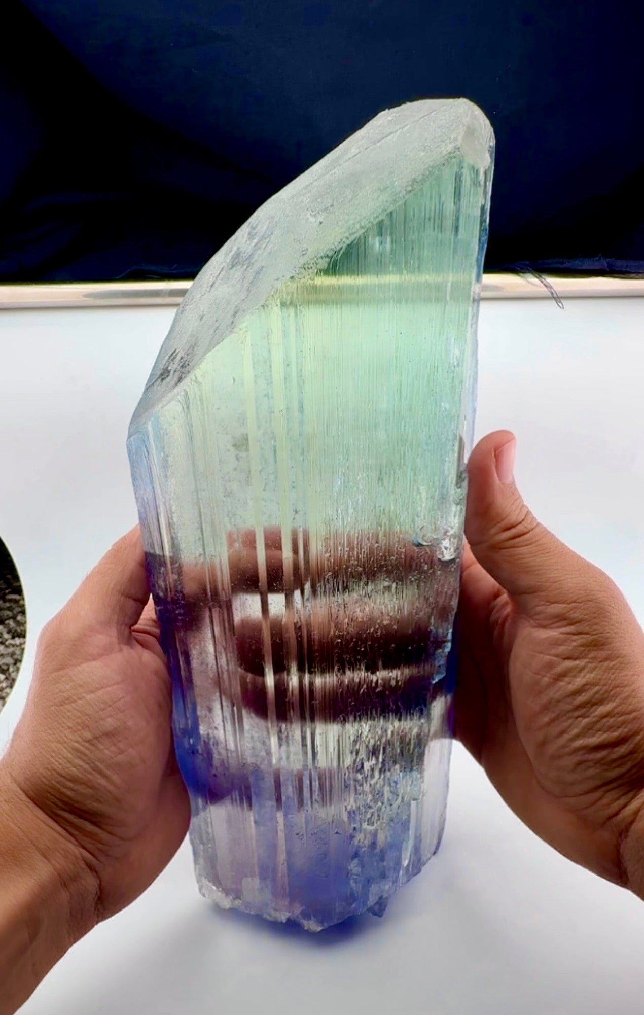 Spodumene Kunzite Crystal for Faceting - 4020 gram