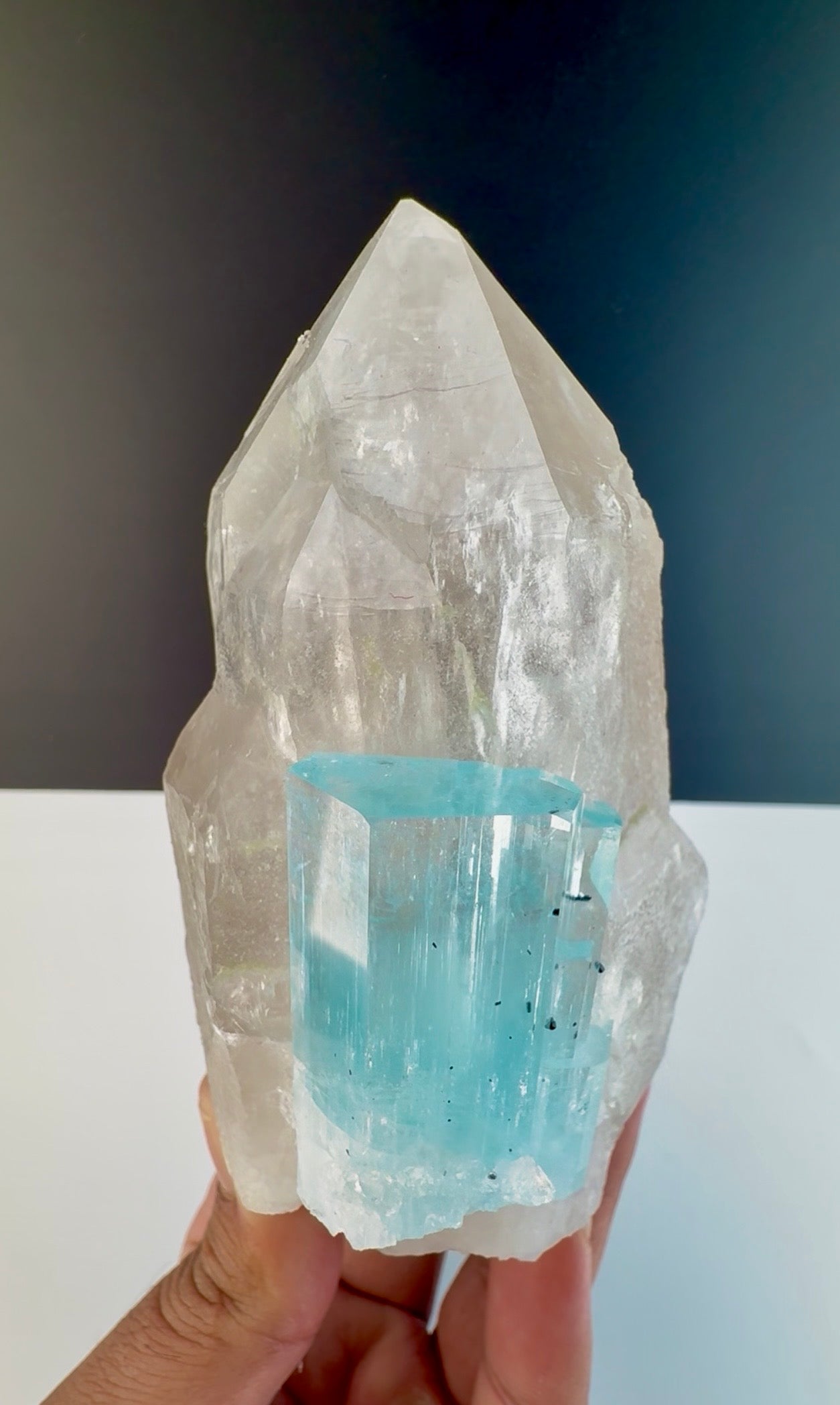 Aquamarine with Quartz from Pakistan, 688 gram