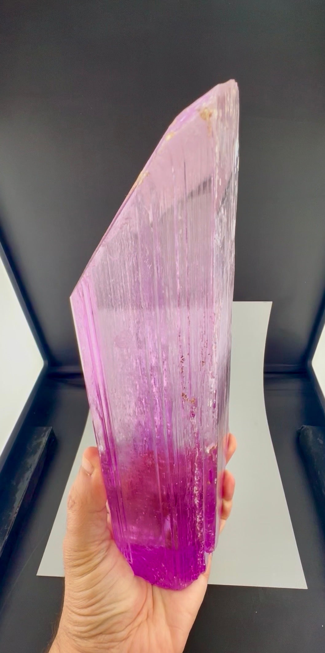 Facet Grade Kunzite Crystal , 2293 gram