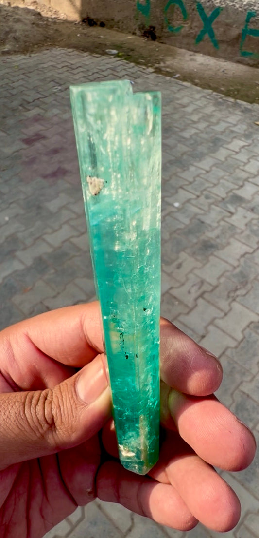 Vanadium Beryl , Nigerian Emerald, 58 gram