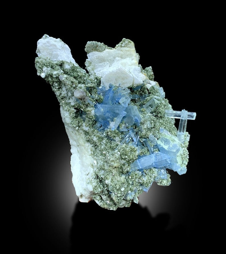 Aquamarine Crystals with Muscovite Mica, Aquamarine Specimen, Aquamarine Cluster, Crystals Cluster, Aquamarine Rough, 402 g