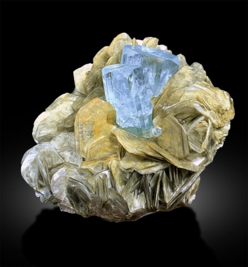 Aquamarine Specimen | Aquamarine Crystals Cluster | Aquamarine stone | Aquamarine for sale | Fine Mineral Specimen | Muscovite Mica | 246 g