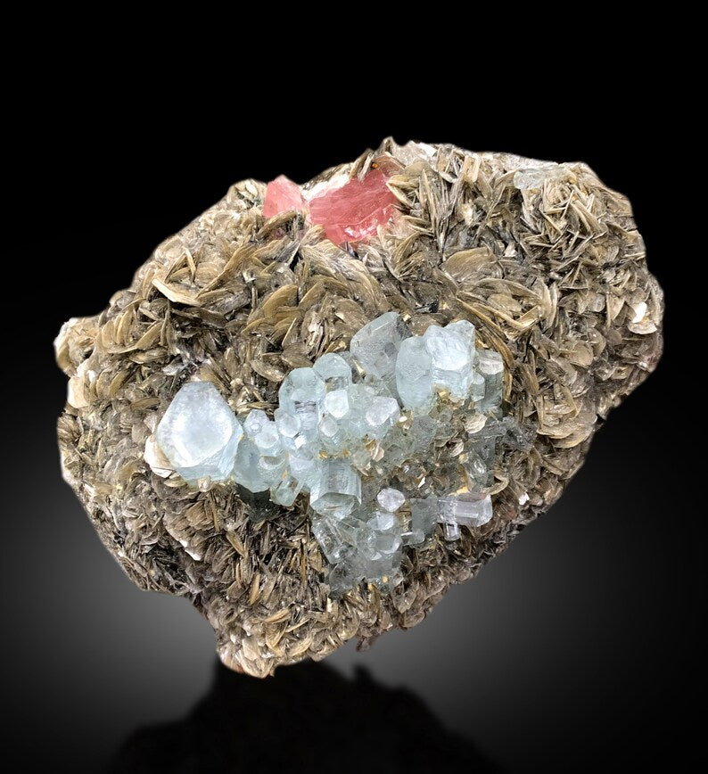 Natural Blue Color Aquamarine Cluster with Pink Apatite and Muscovite Mica, Aquamarine from Chumar Bakhoor Gilgit Pakistan - 2265 gram