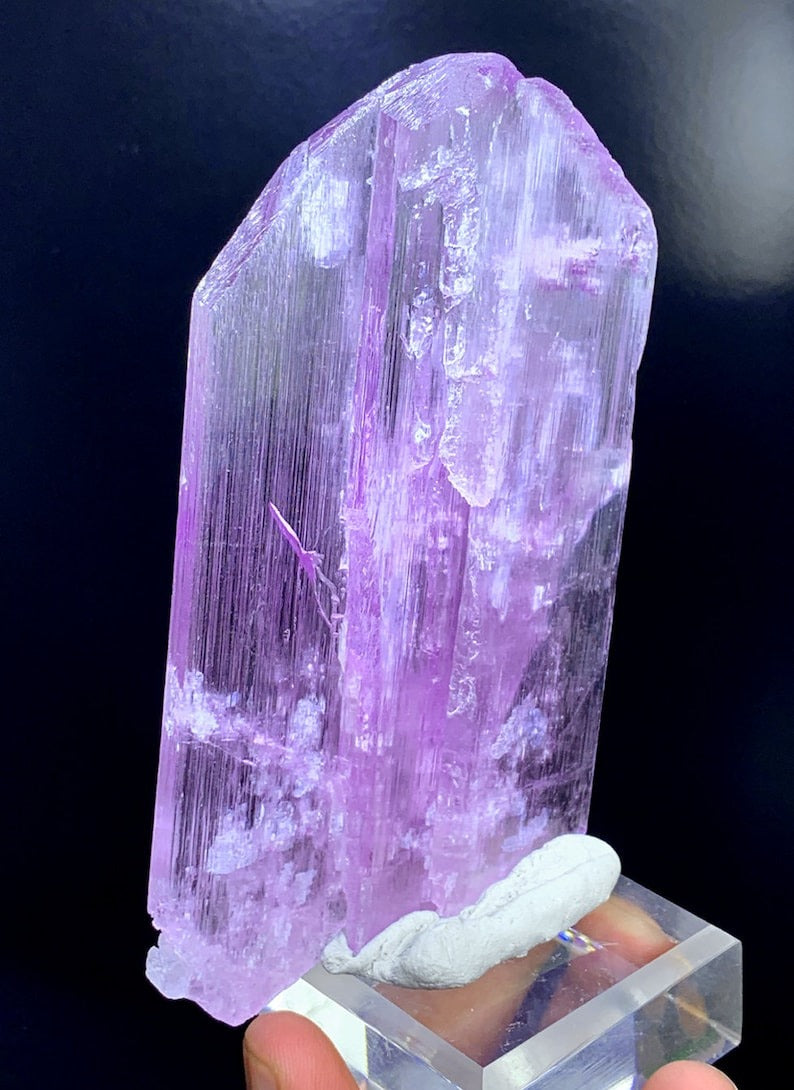 Pink Kunzite Crystal, Natural Kunzite Crystal, Kunzite stone, Kunzite Gemstone, Kunzite for sale, Raw Kunzite, Healing Crystal, 185 g