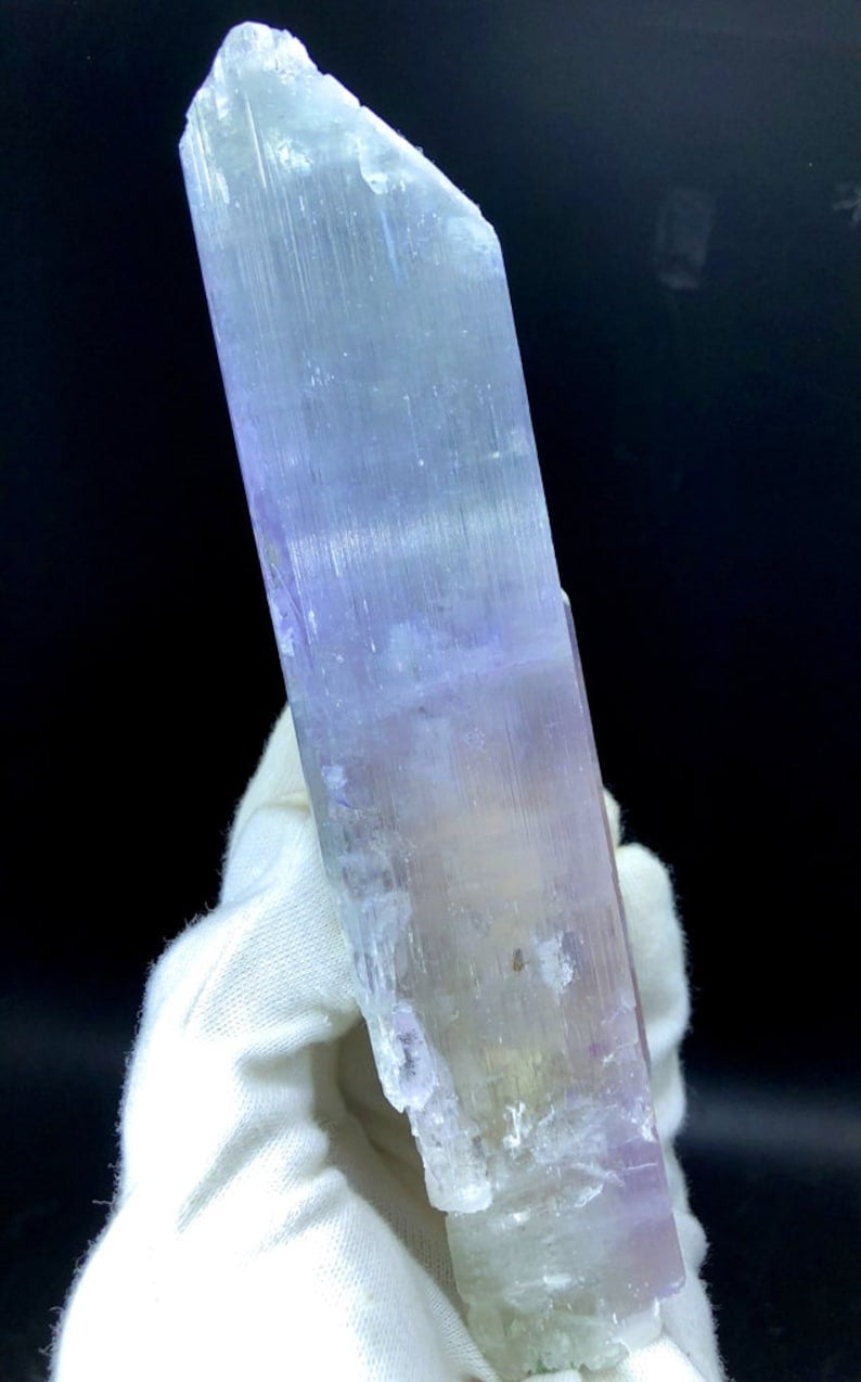 Bicolor Kunzite Crystal, Natural Kunzite, Kunzite stone, Pink Kunzite, Kunzite for sale, Raw Kunzite, Mineral Specimen, Healing Stone, 679g
