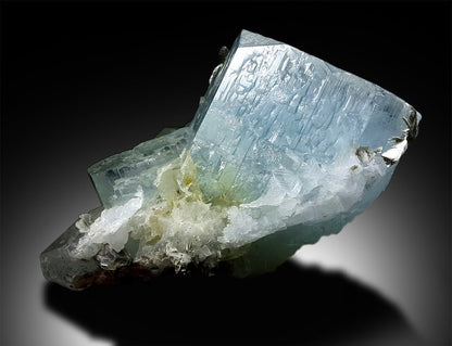 Aquamarine Crystals Cluster Specimen with Mica from Gilgit Pakistan - 514 g, 97*98*56 mm