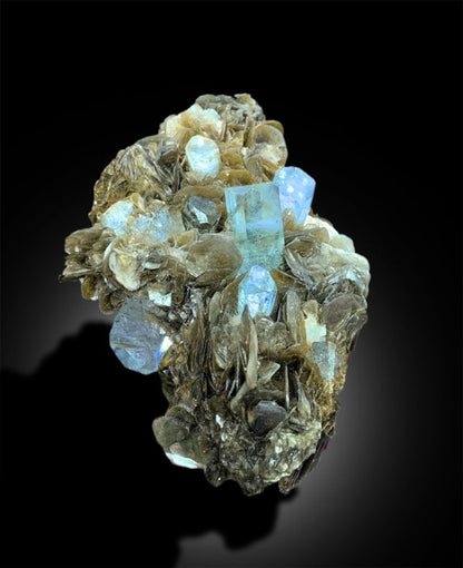 Aquamarine Crystals with Muscovite Mica, Aquamarine Cluster, Crystal Cluster, Aquamarine Specimen, Mineral Specimen, Raw Aquamarine,580 gram