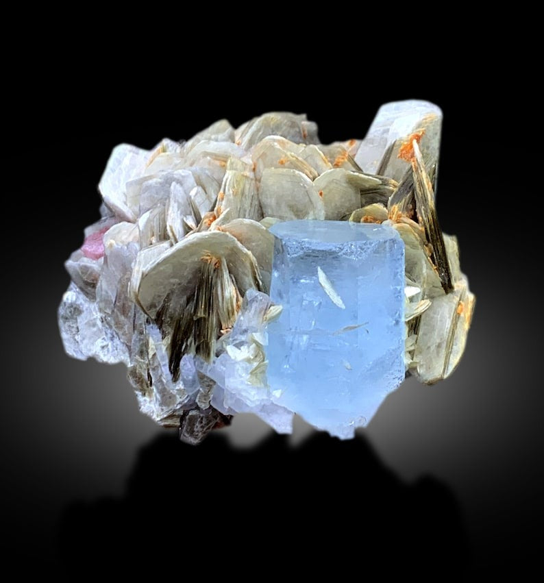 Natural Blue Color Aquamarine with Pink Apatite and Muscovite Mica, Aquamarine Specimen from Gilgit Baltistan, Pakistan - 261 gram