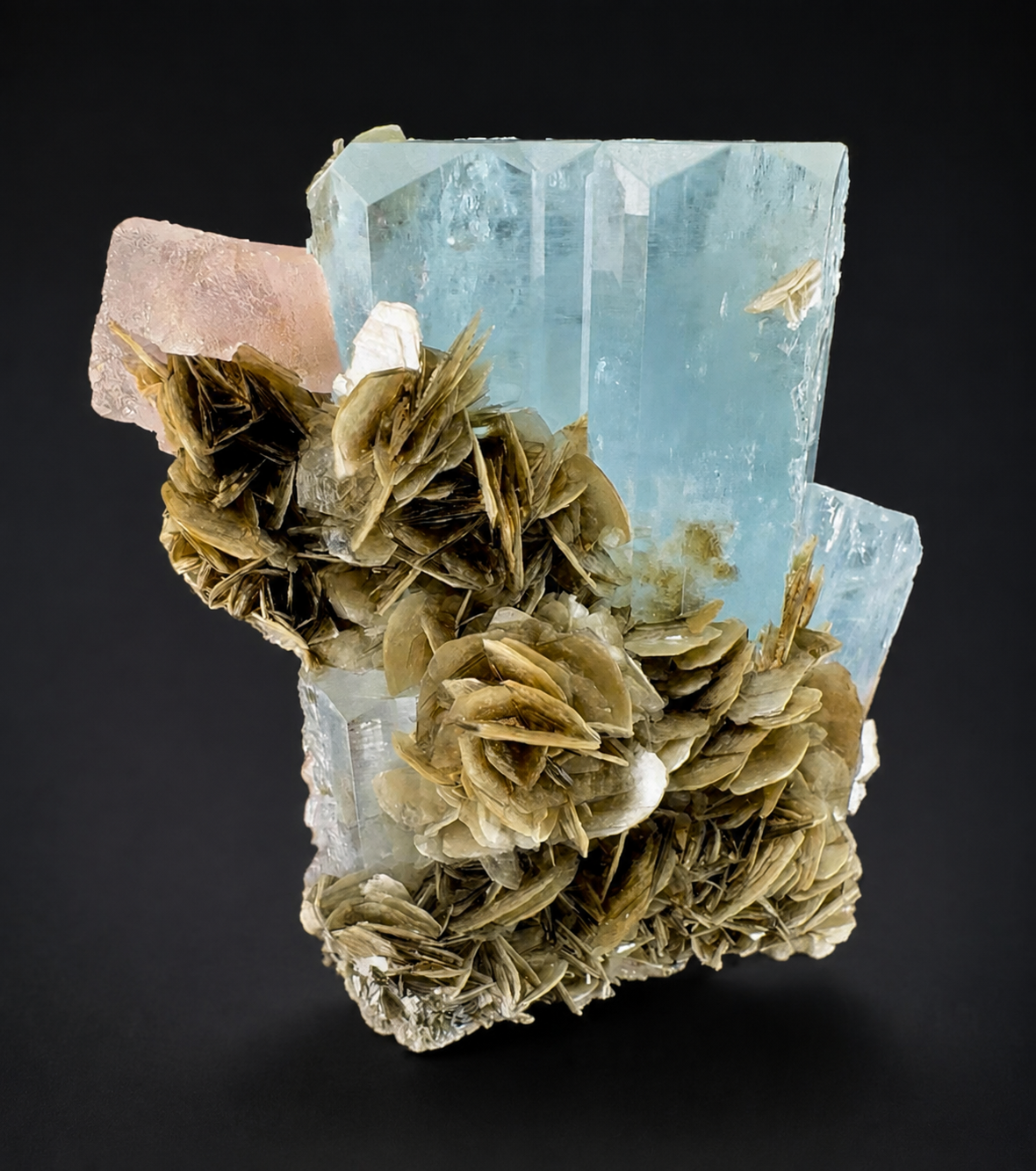 Aquamarine with Pink Fluorite and Mica Specimen from Pakistan, Collector Crystal, 301 gram