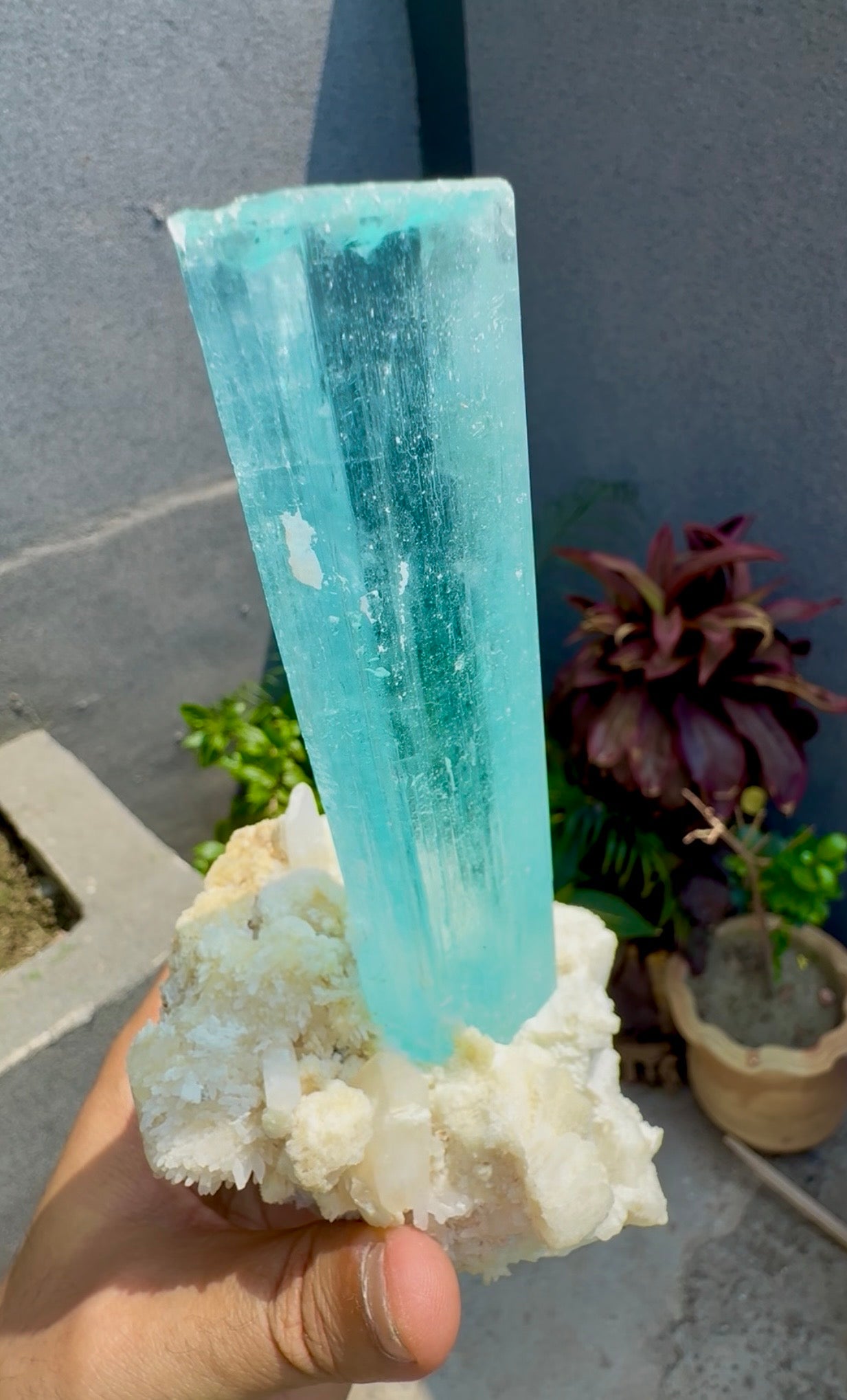 Aquamarine specimen from Pakistan, 570 gram