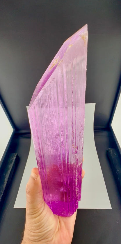 Facet Grade Kunzite Crystal , 2293 gram