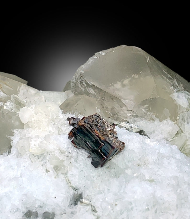 Red Tantalite With Quartz, Mica and Albite Mineral Specimen From Skardu Pakistan - 5530 gram