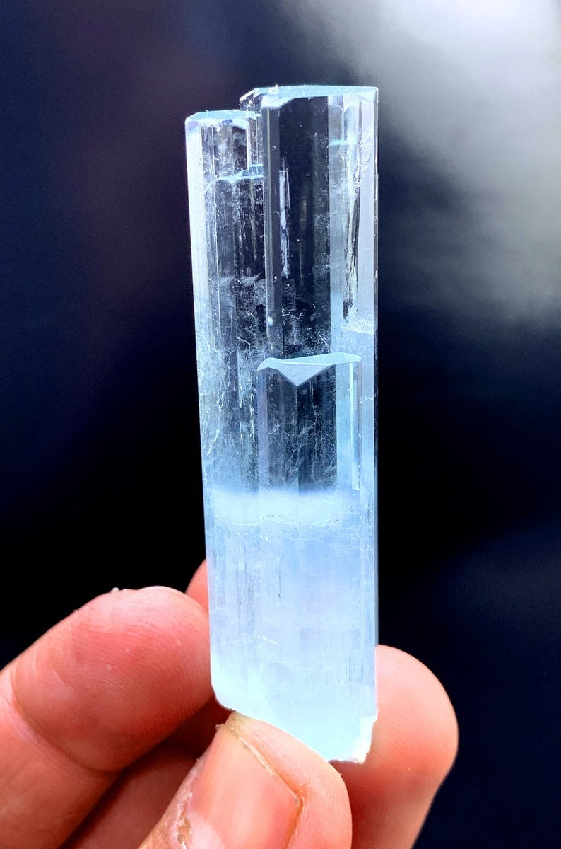 Enhydro Transparent Gem Grade Sky Blue Color Aquamarine Crystal, Raw Mineral, Aquamarine Gemstone, Aquamarine Specimen - 38 gram