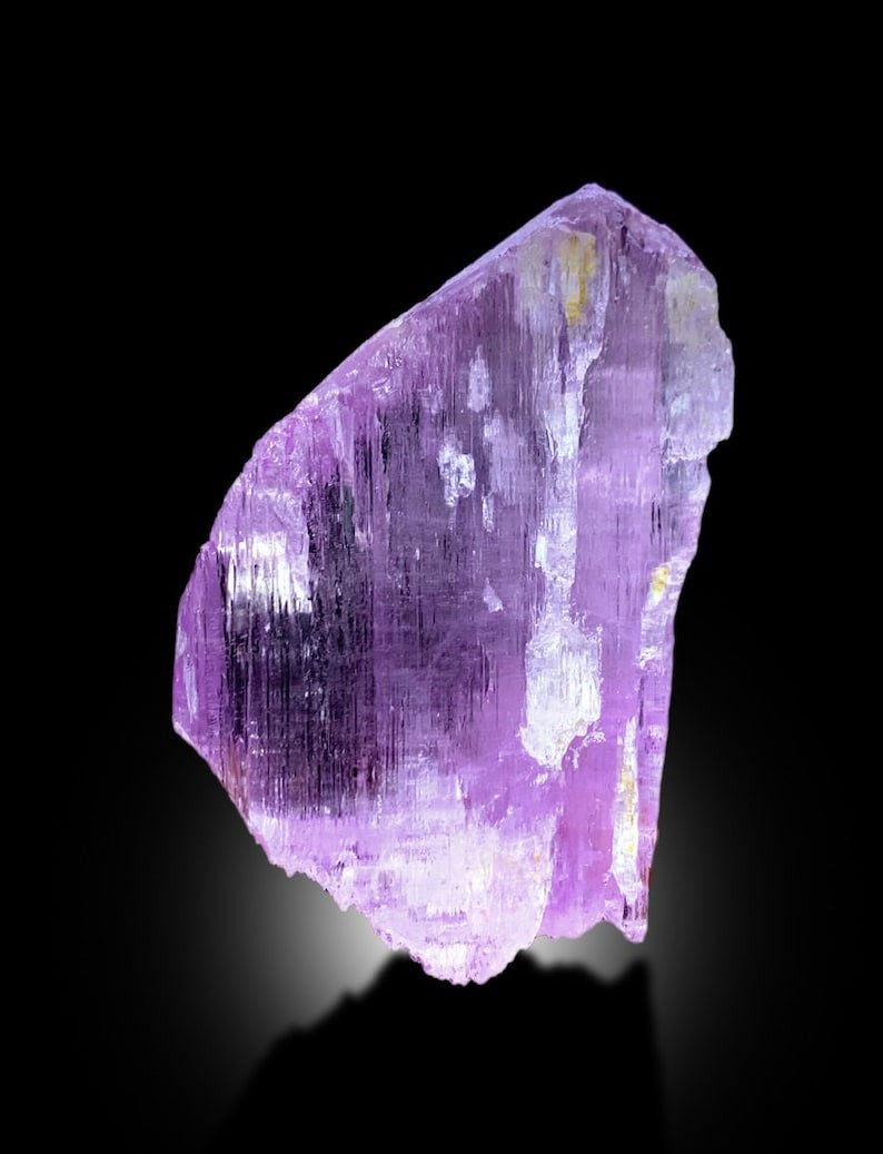 Pink Kunzite Crystal, Natural Kunzite, Kunzite stone, Kunzite Gemstone, Kunzite for sale, Raw Kunzite, Healing stone, Mineral Specimen, 383g