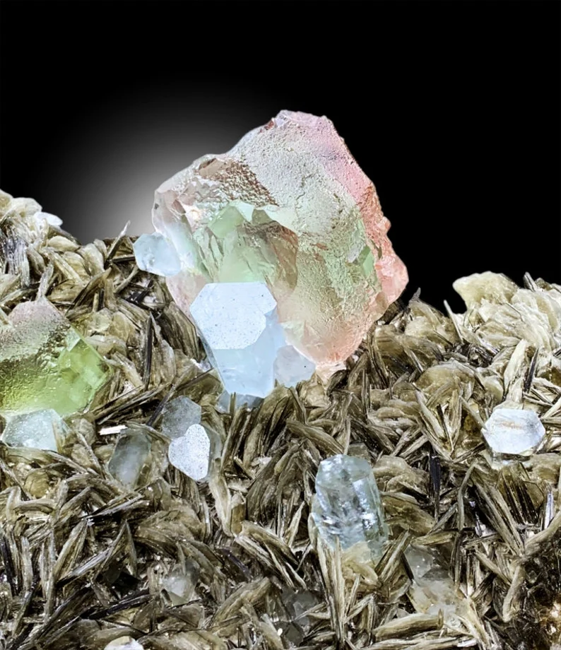 Fluorite with Aquamarine Crystals and Mica Specimen | Bicolor Fluorite | Aquamarine Specimen | Museum Grade Specimen | Raw Gemstone | 3325 g