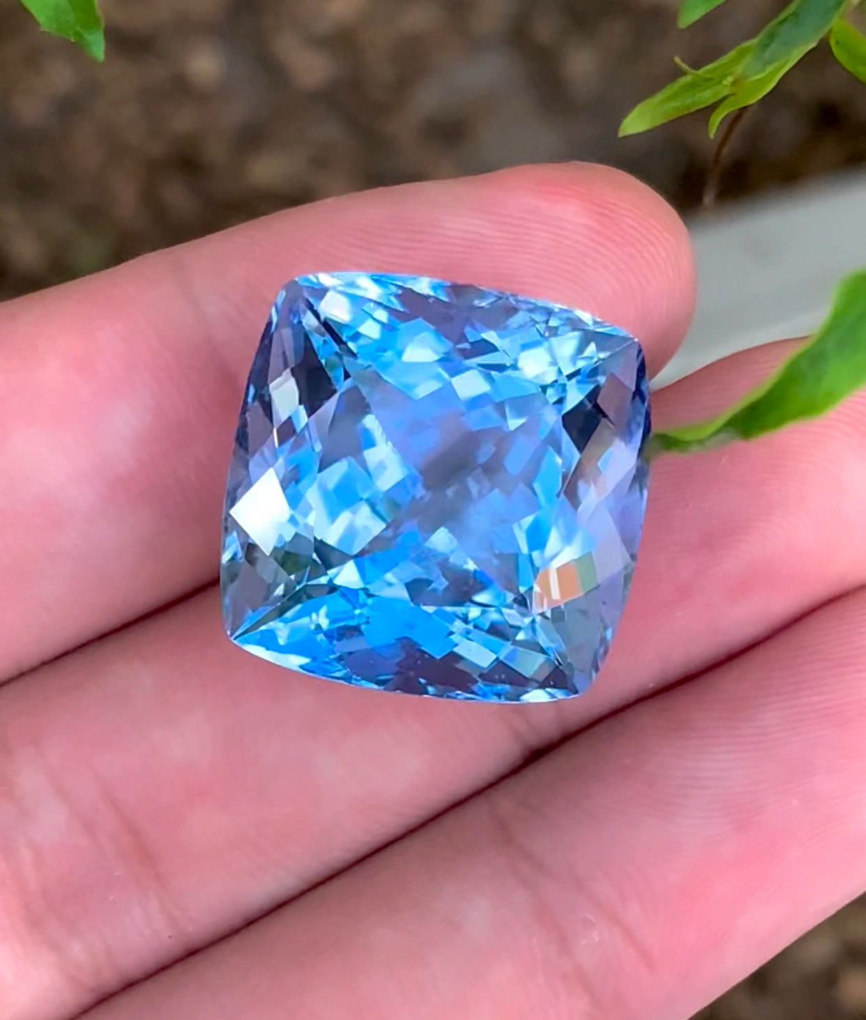 Presenting Santa Maria Color Aquamarine 50 Carats Piece