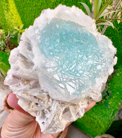 Beryl var AquaMorganite wity Cleavlandite Albite from Afghanistan, 578 gram