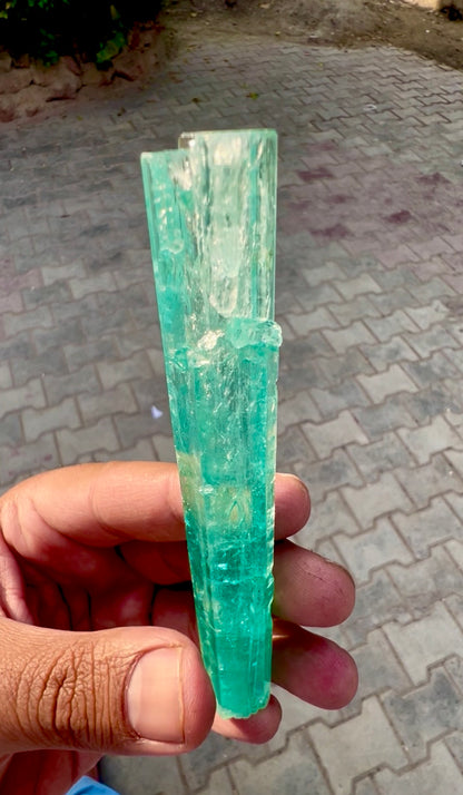 Vanadium Beryl , Nigerian Emerald, 58 gram
