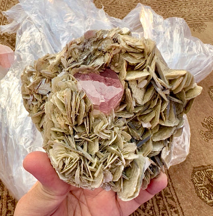 Pink Apatite crystal on mica, Apatite specimen from Pakistan, 489 gram