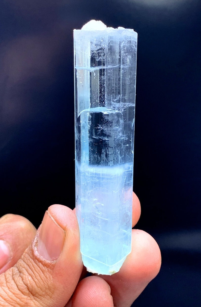 Enhydro Transparent Gem Grade Sky Blue Color Aquamarine Crystal, Raw Mineral, Aquamarine Gemstone, Aquamarine Specimen - 46 gram