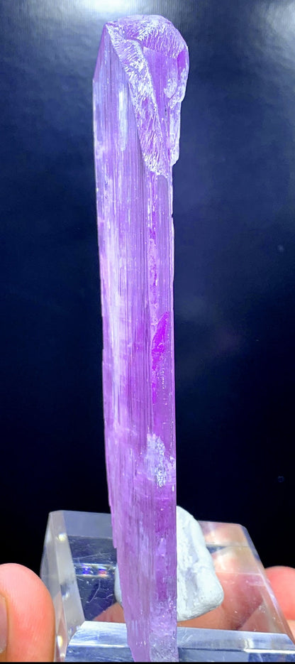 Pink Kunzite Crystal, Natural Kunzite Crystal, Kunzite stone, Kunzite Gemstone, Kunzite for sale, Raw Kunzite, Healing Crystal, 185 g