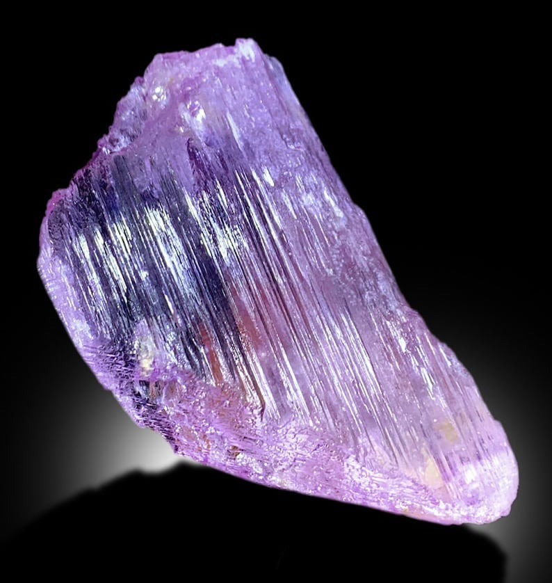 Pink Kunzite Crystal, Natural Kunzite, Kunzite stone, Kunzite Gemstone, Kunzite for sale, Raw Kunzite, Healing stone, Mineral Specimen, 383g