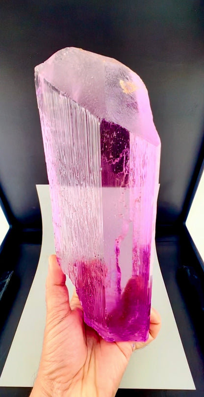 Facet Grade Kunzite Crystal , 2293 gram