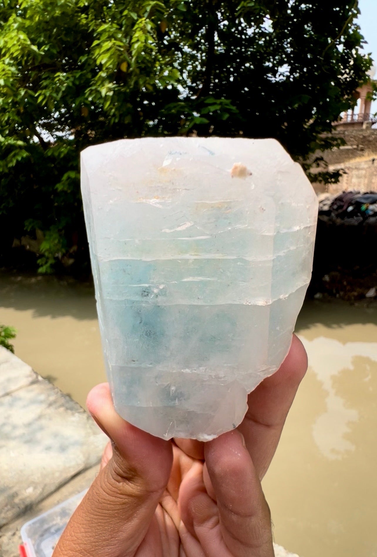 AquaMorganite crystal from Pakistan, 360 gram