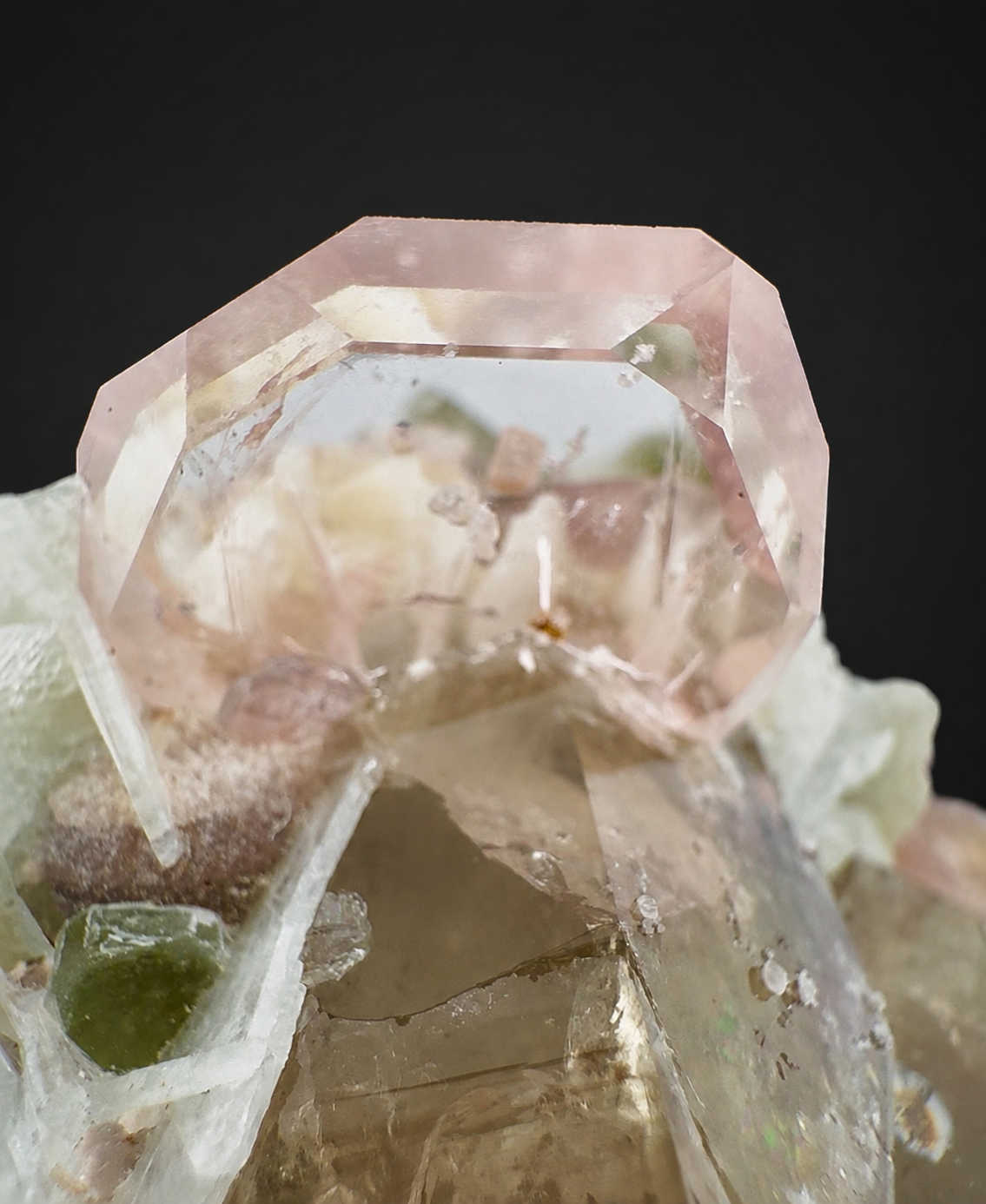 Morganite, Green Apatite, Smoky Quartz ans Clevelandite Albite Combo Specimen from Afghanistan, 266 gram