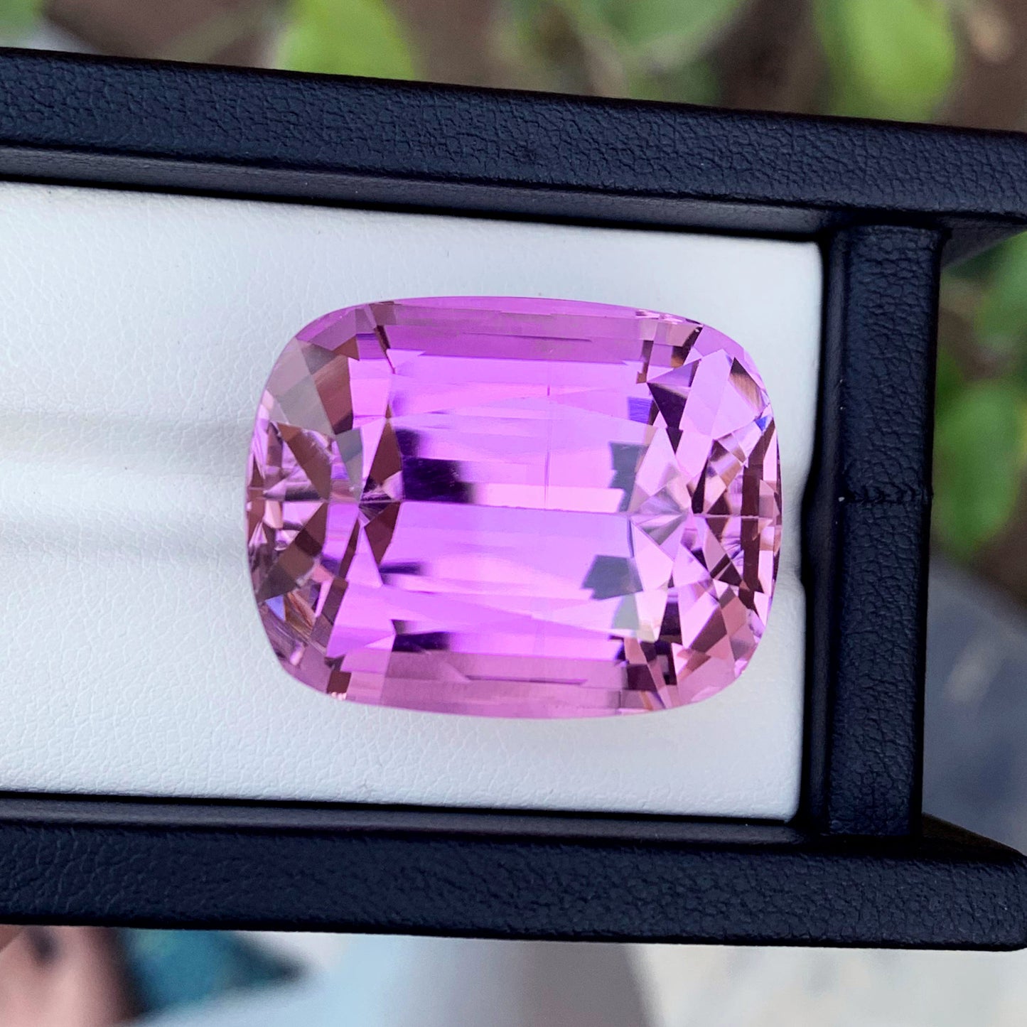 Lilac kunzite gemstone showing dual color shift
Deep pink kunzite loose stone for jewelry or collection
Large faceted kunzite gemstone Afghanistan natural color
Kunzite spodumene cushion cut collector gemstone