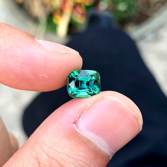 Afghan tourmaline loose gemstone 9x7mm radiant cut
Natural greenish blue tourmaline for custom jewelry