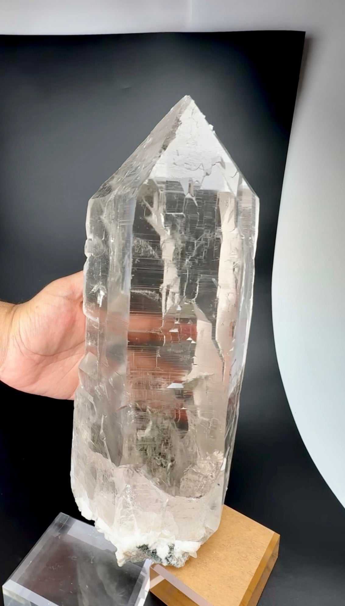 Museum Grade Clear Quartz from Tormik Pakistan, 6915 gram