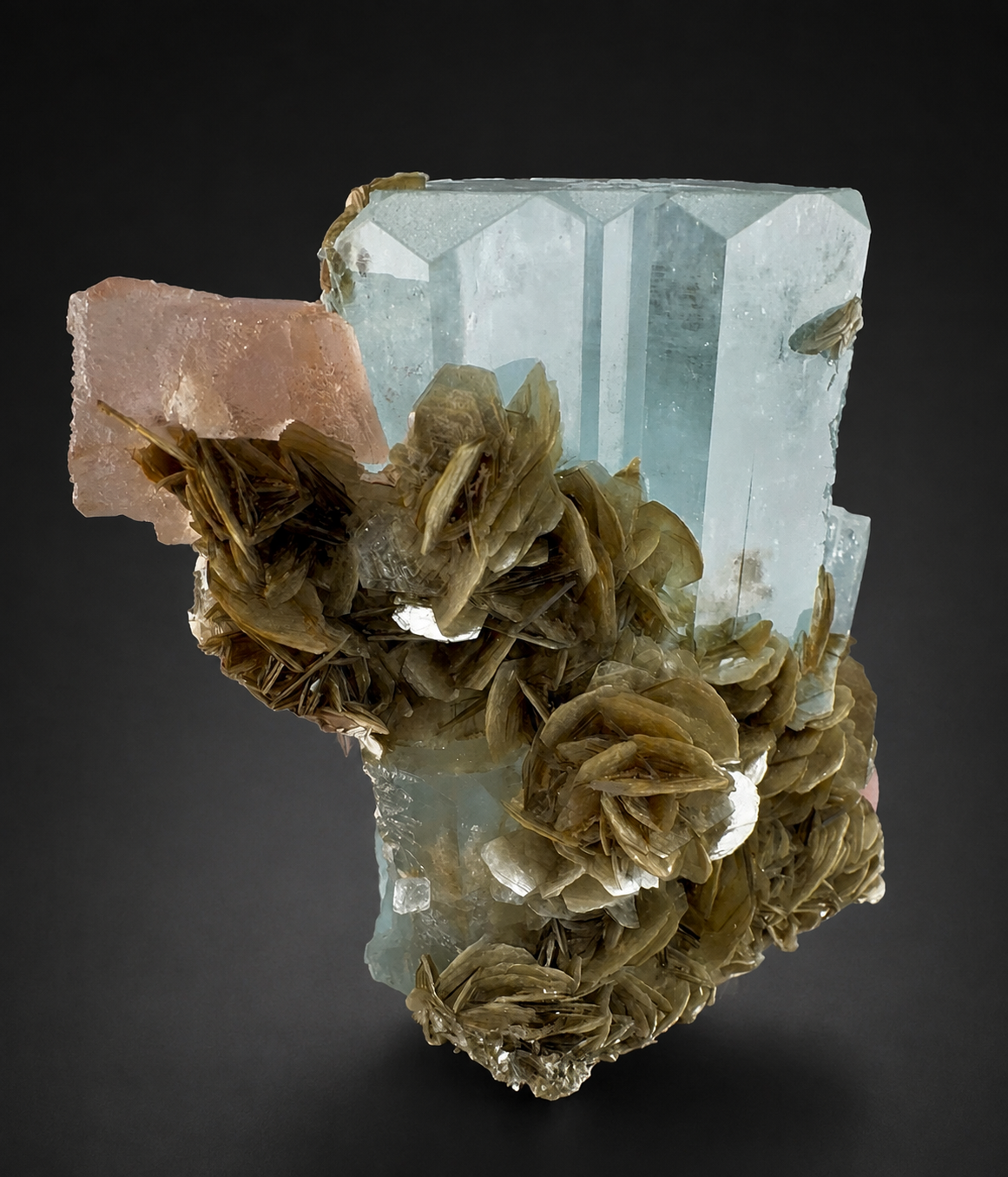 Aquamarine with Pink Fluorite and Mica Specimen from Pakistan, Collector Crystal, 301 gram