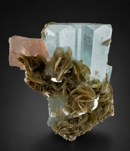 Aquamarine with Pink Fluorite and Mica Specimen from Pakistan, Collector Crystal, 301 gram