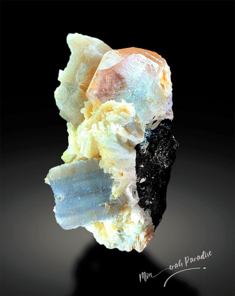 Bi-color beryl specimen pink morganite blue aquamarine core
1276 gram AquaMorganite mineral specimen for sale