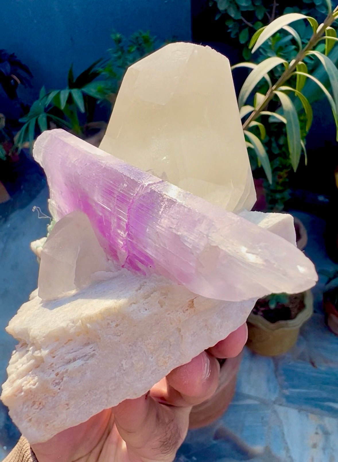 Kunzite with Quartz on matrix from Afghanistan, 740 gram