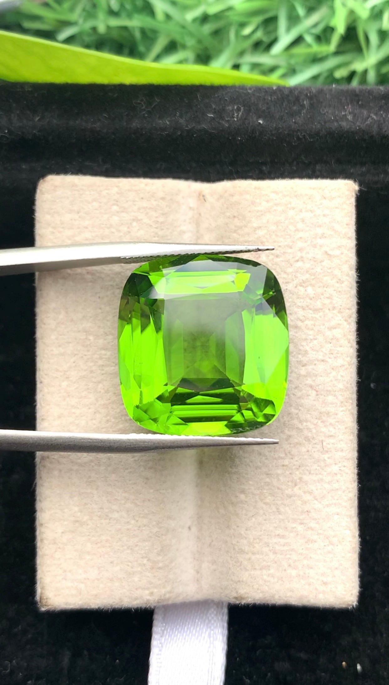 Natural Green Peridot 20.80 Ct Cushion Cut – Pakistan Peridot Gemstone