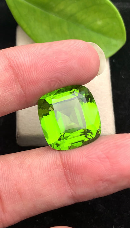 Natural Green Peridot 20.80 Ct Cushion Cut – Pakistan Peridot Gemstone