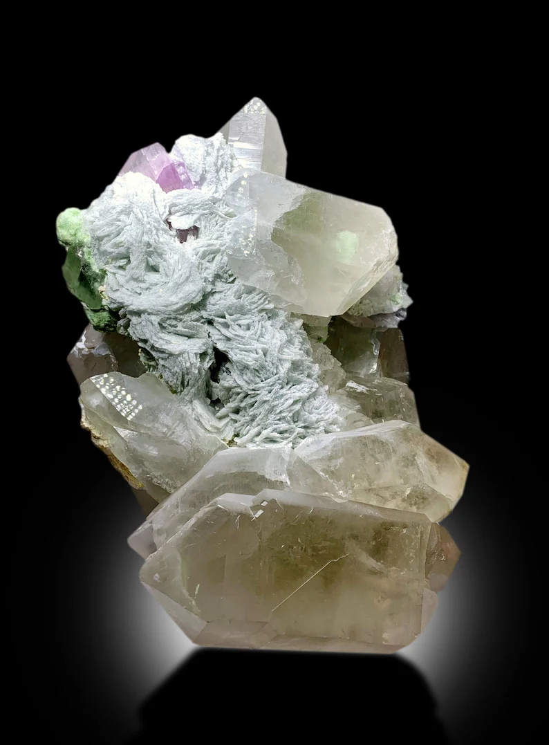 Selected Variant Image