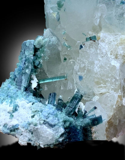Collector grade blue tourmaline from Afghanistan
Indicolite tourmaline cluster lighting detail