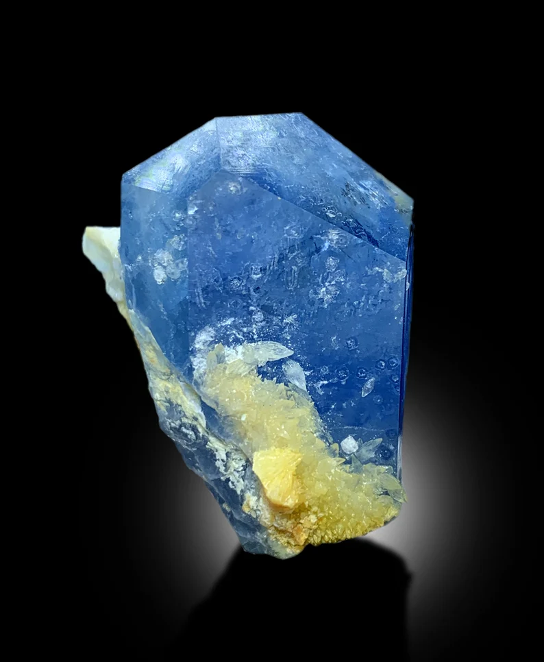 Collector grade celestine specimen from Afghanistan
Celestine crystal lighting and color saturation detail
Natural terminated crystal free of chips or damage