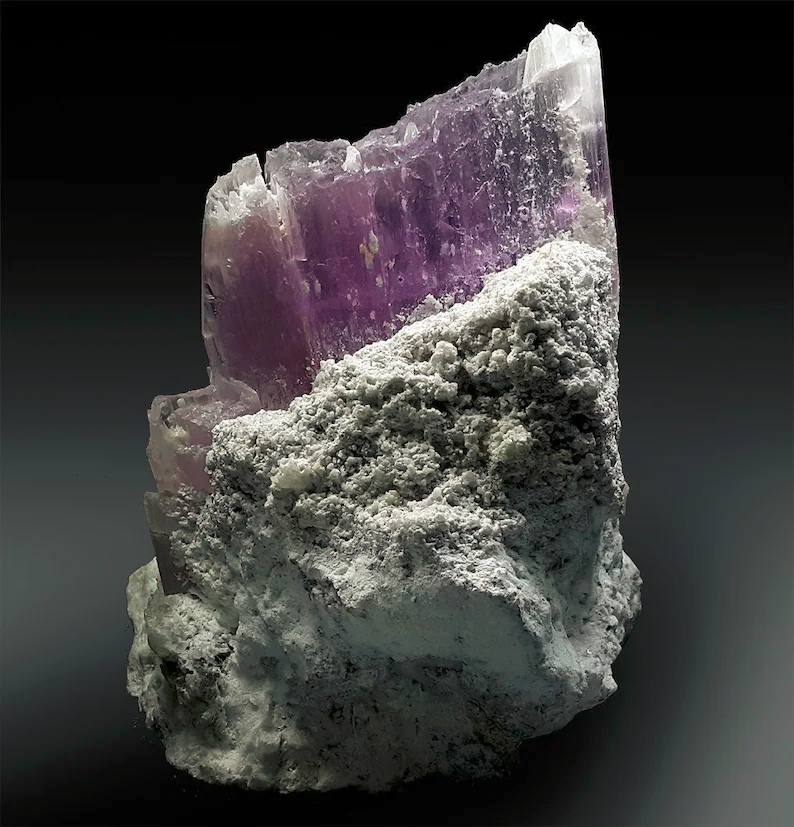 Pink kunzite crystal showing natural luster
Collector grade kunzite specimen from Nuristan