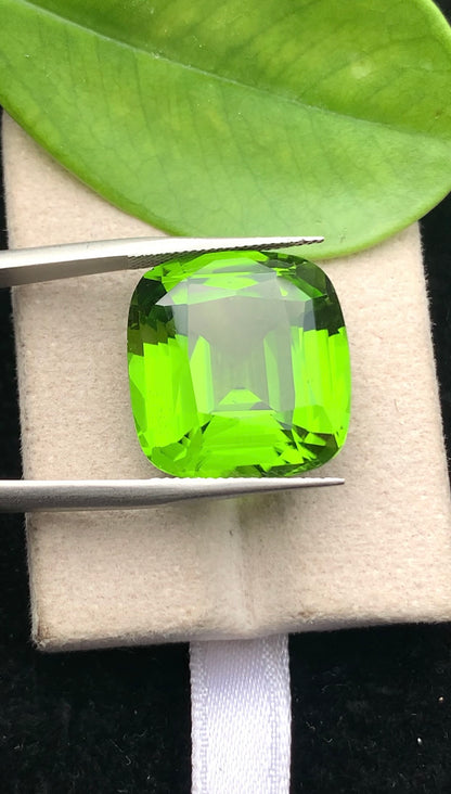 Natural Green Peridot 20.80 Ct Cushion Cut – Pakistan Peridot Gemstone